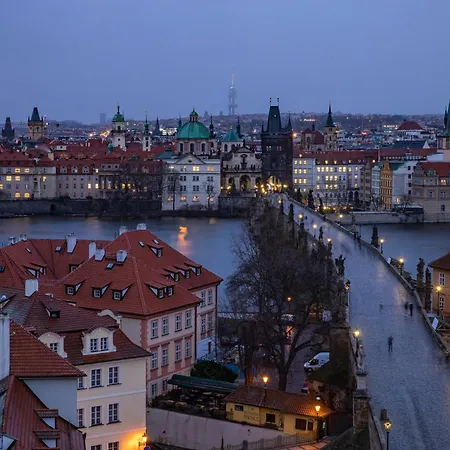 Authentic Czech Experience By Rentez Apartment