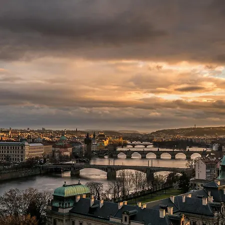 Authentic Czech Experience By Rentez Apartment *